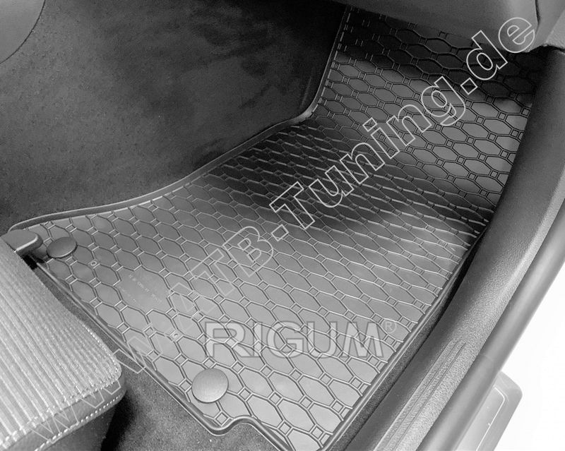 Mercedes C-Klasse (206) Fu�matten