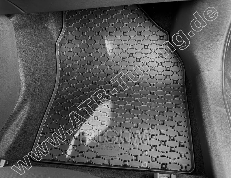 Toyota Aygo X Fu�matten