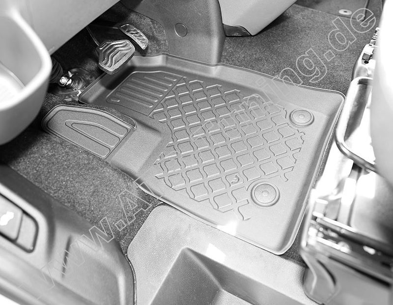 Ford (D) Tourneo Custom Fu�matten