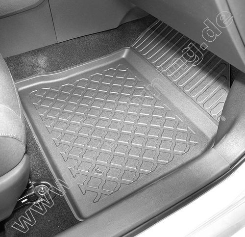 Toyota Auris II (E18) Fu�matten