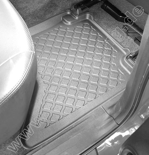 Toyota HiLux Fu�matten