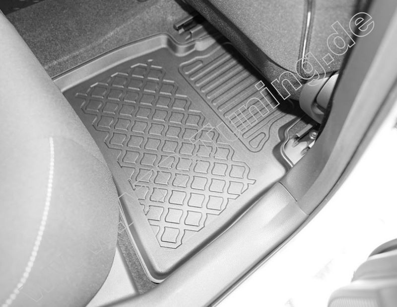 Toyota Prius V Hybrid Fu�matten