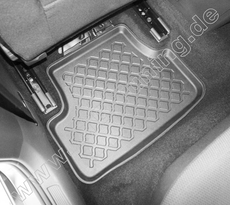 VW Golf VIII Limousine Hybrid Fu�matten